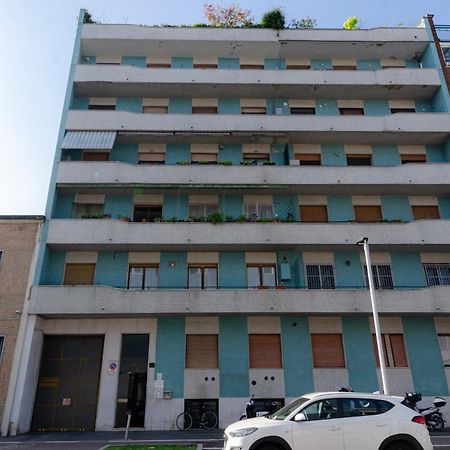 Vivimihome - Crespi House A 3 Minuti Dalla Metro Milano Esterno foto