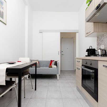 Vivimihome - Crespi House A 3 Minuti Dalla Metro Milano Esterno foto